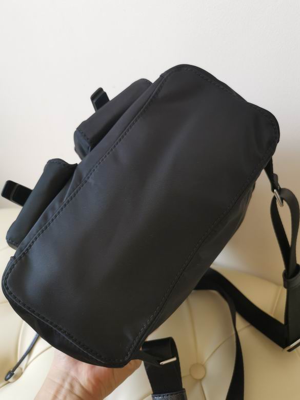 0097 33.2X27X5.1cm TB 4