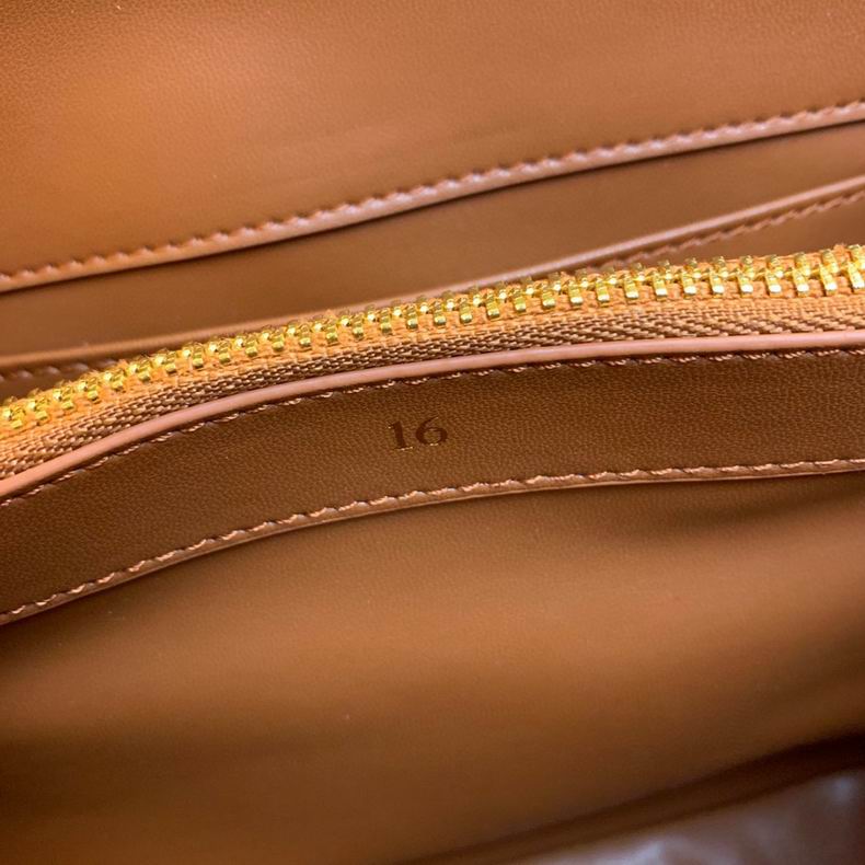 0188003 23x19x10.5 cm gg (34)_