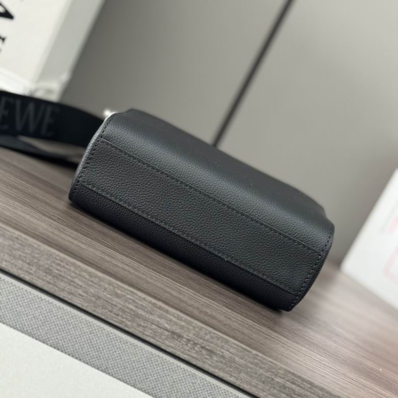 062399 18X7X13cm XM 4色 22