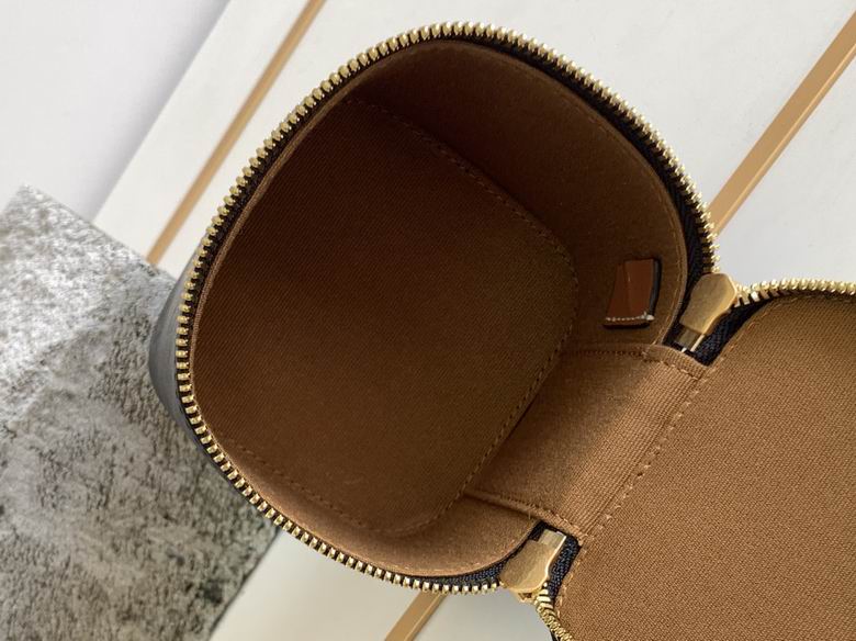 10J762CZ1.04LU 9.5X8X9cm SL 1_ (8)