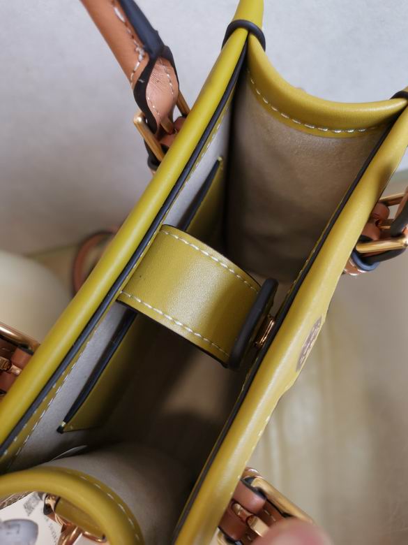 1621 18.5X16X6.5cm TB 7