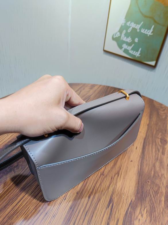 204 24X12.5X7cm TB 7色 52