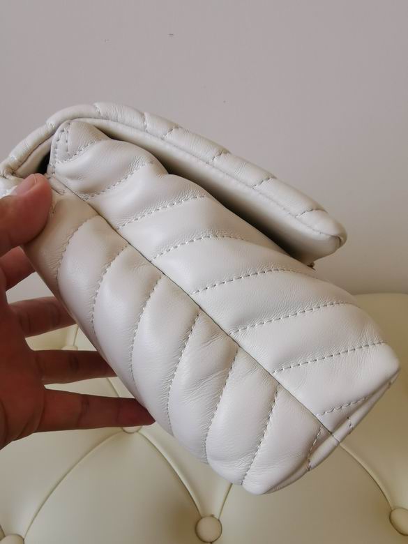 319 27.5X8X18.5cm TB 8色 51