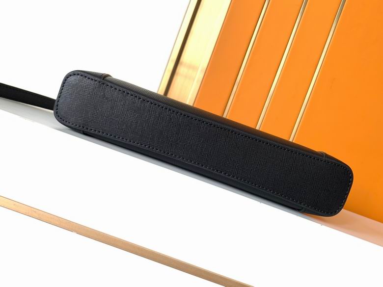 423 28X18.5X5.5cm XM 5