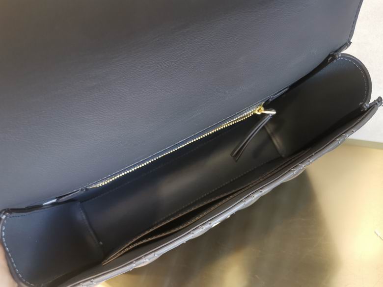 756 27X18X8.3cm TB 3色 16