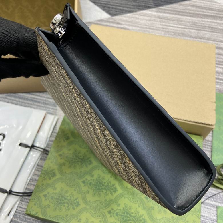 774345 18X26X6cm MP 3