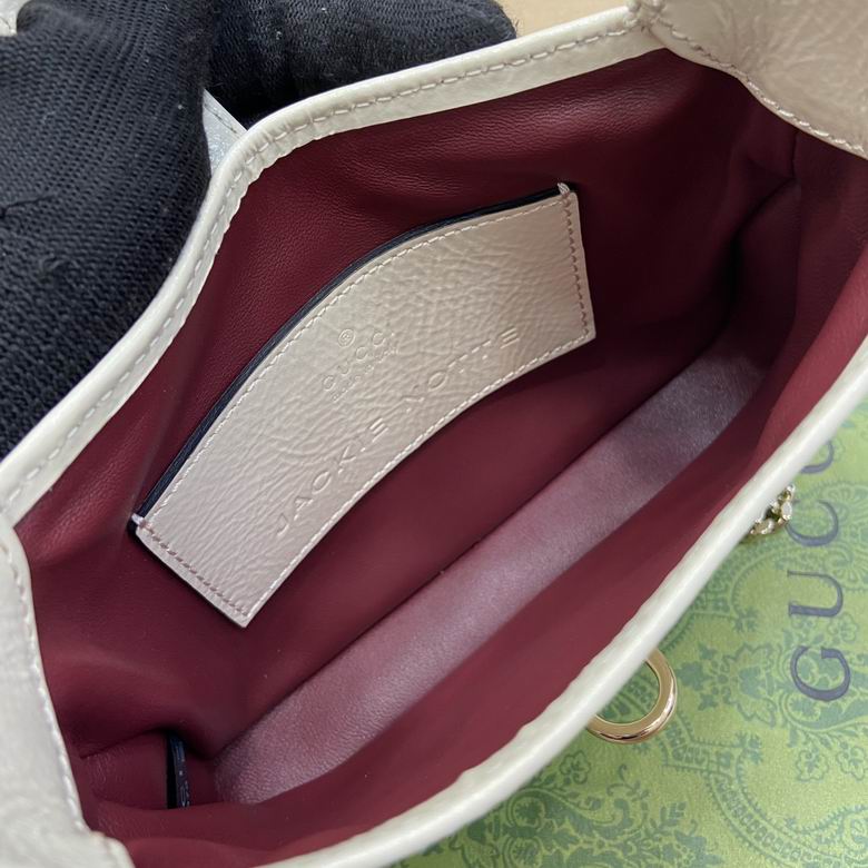 782889 19.5X18X3.5cm MP 4色 18