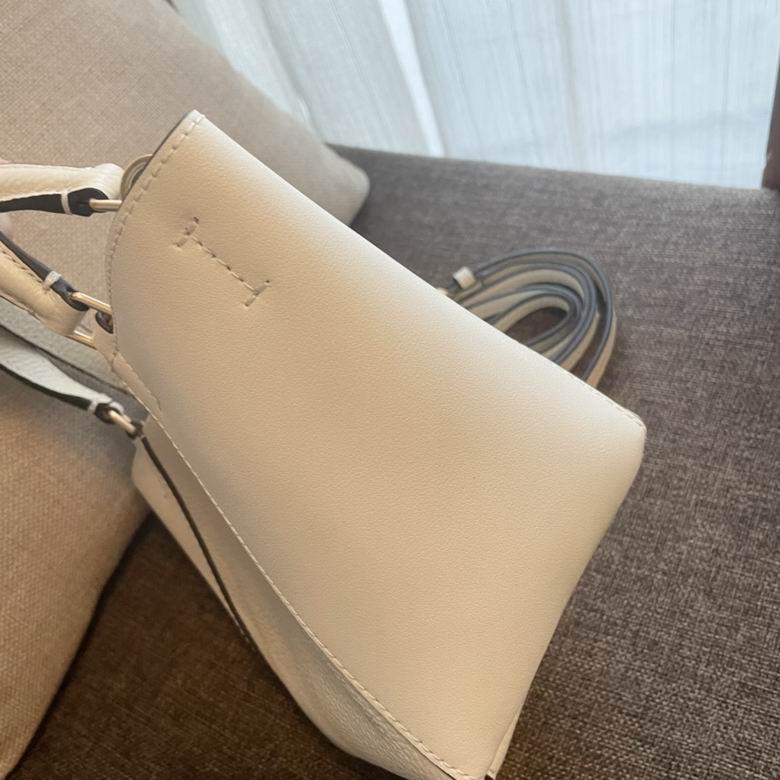 951 16X15.5X15cm TB 3色 5