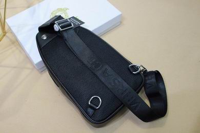 BR52570 28X20X61 (7)