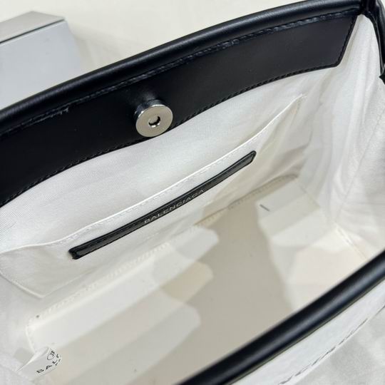 Balenciaga 27x22x12cm zy1_7