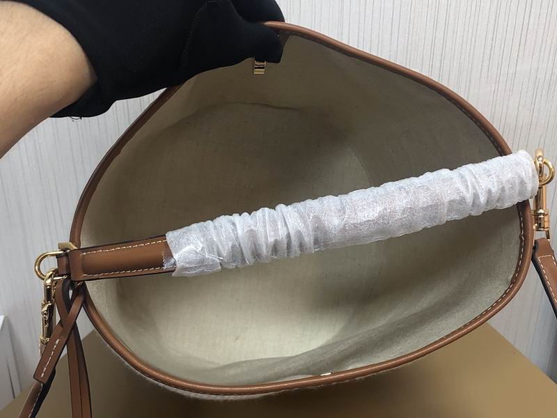 Bucket 16 195573 23 25 23cm ss 09 (23)_