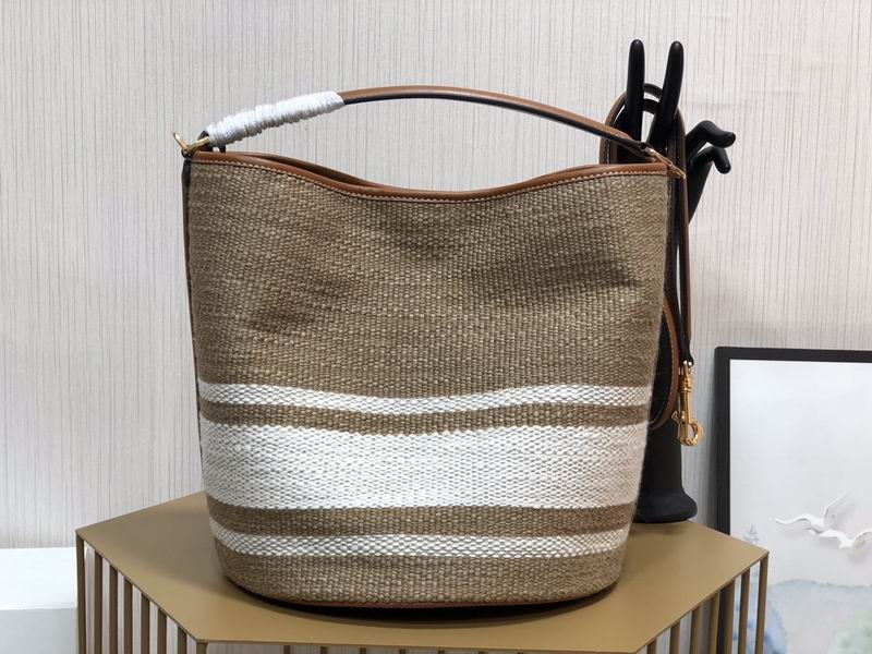 Bucket 16 195573 23 25 23cm ss 09 (37)_