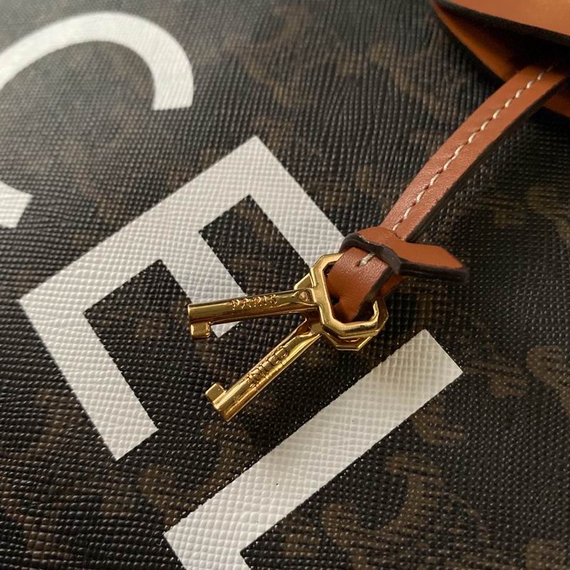 Cabas Triomphe 37x39.5x9cm ss 36 (8)_