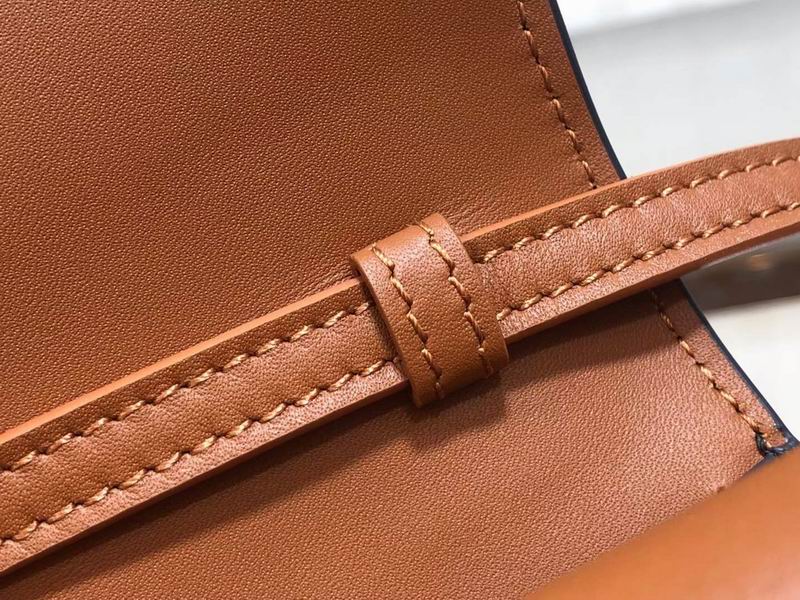 Celine 100852 20x13x6 ss 11 (12)_