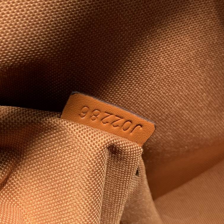 Celine S10B802 34x23cm zy_9