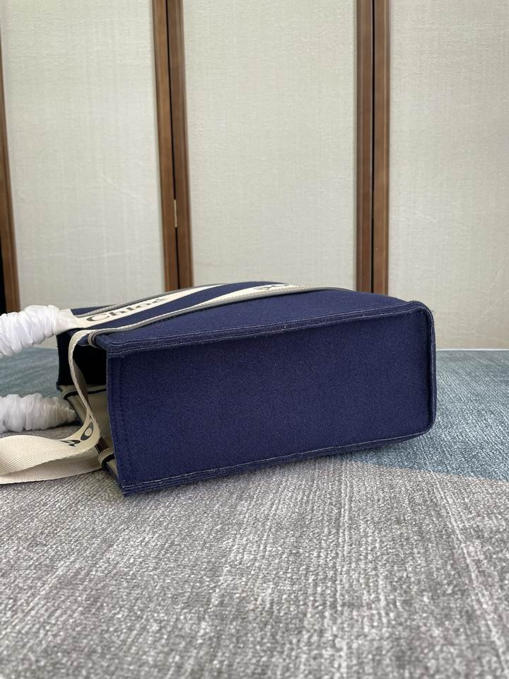 Chloe Woody 6052 37x26x12cm CN1 (4)