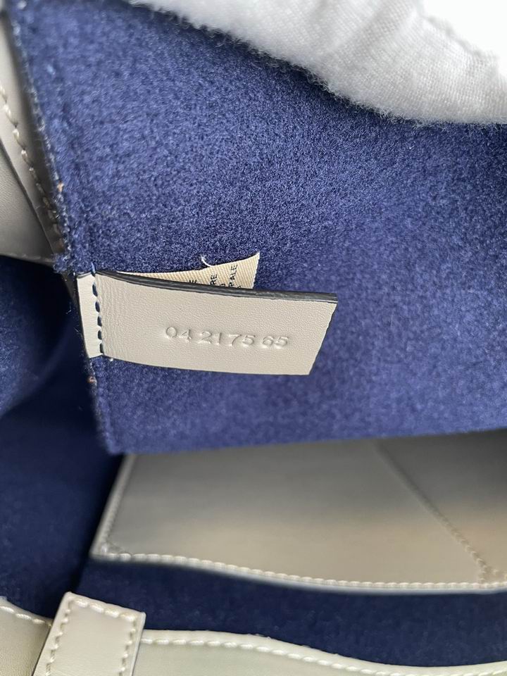 Chloe Woody 6052 37x26x12cm CN1 (7)