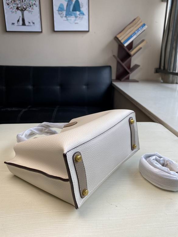 Coach 24x20x10cm YG (4)