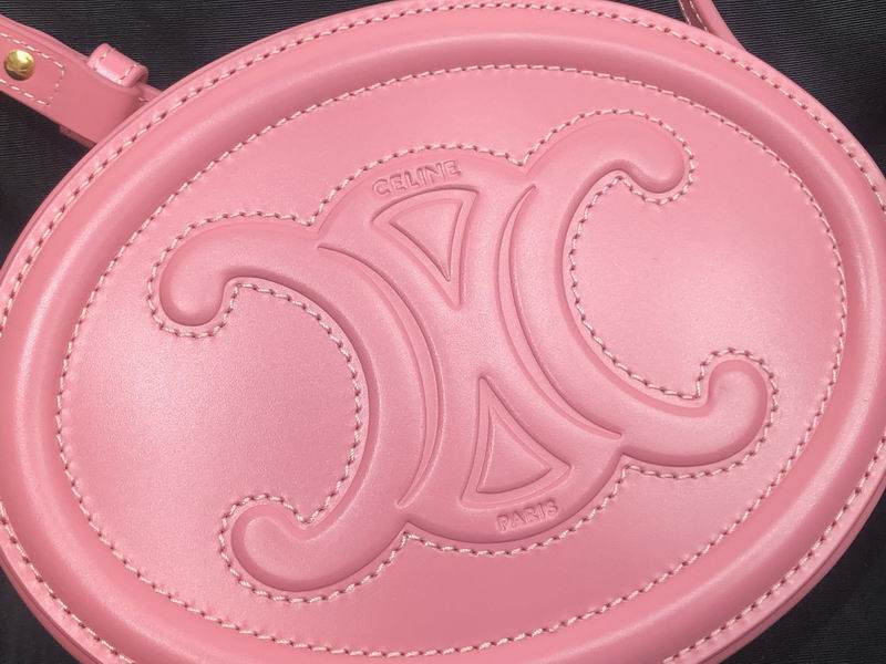 Cuir Triomphe 16x12.5x4cm ss 02(4)_