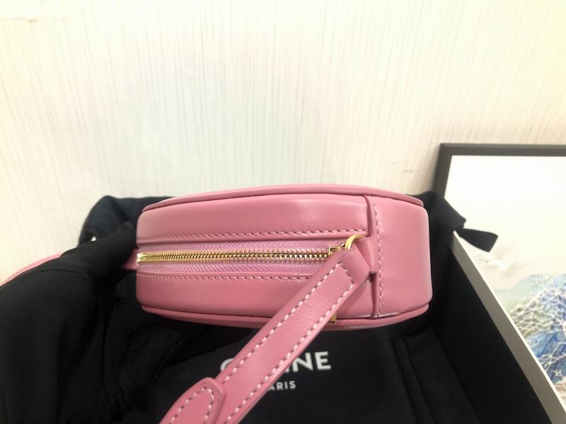 Cuir Triomphe 16x12.5x4cm ss 02(5)_