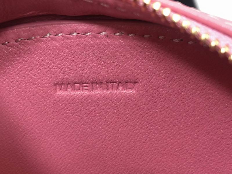 Cuir Triomphe 16x12.5x4cm ss 02(8)_