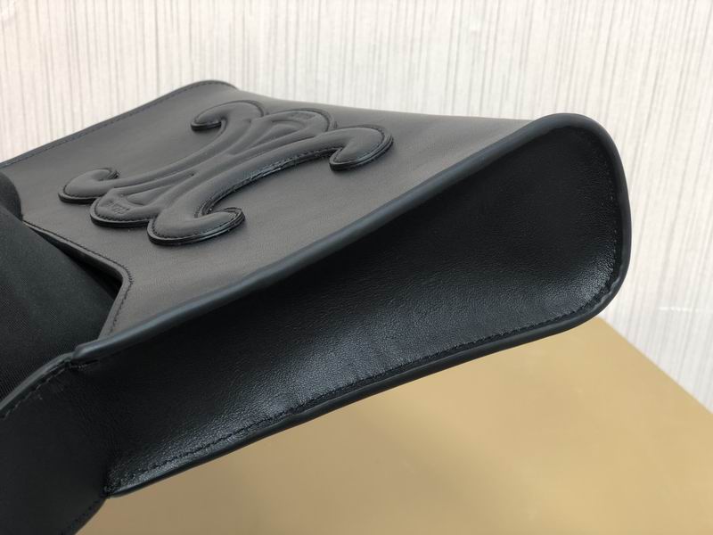 Cuir Triomphe 198153 24x13x5cm ss 04(7)_