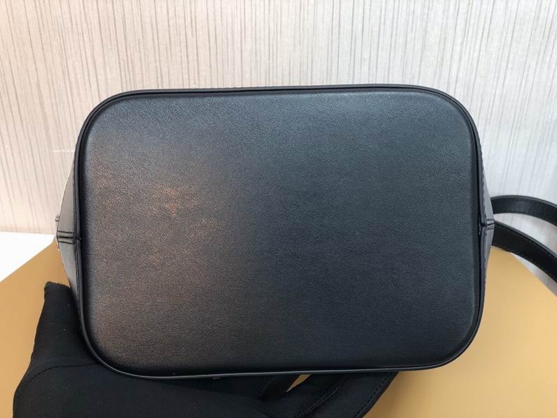 Cuir Triomphe 198243 30x22x13cm ss 21 (21)_