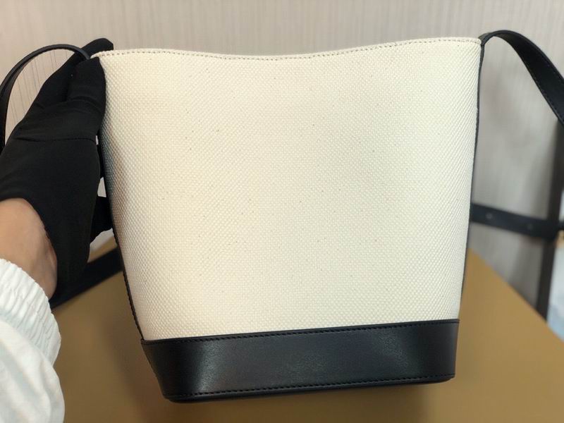 Cuir Triomphe 198243 30x22x13cm ss 21 (23)_