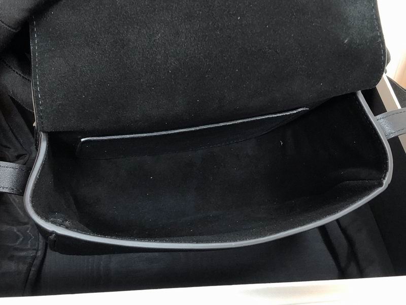 Cuir Triomphe 198263 18.5x15x7cm ss 01 (9)_