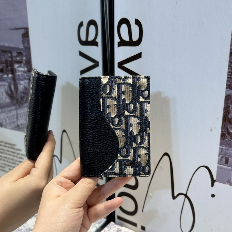 Dior CH169 8 2x11 2cm CC_3