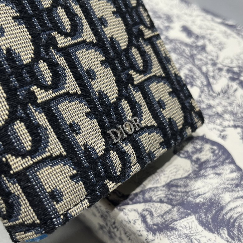 Dior C002 18 5x9 5cm CC2_4