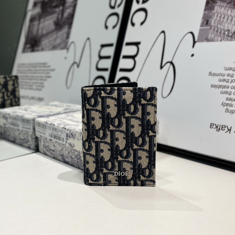 Dior CH138 8 2x11 2cm CC2_2