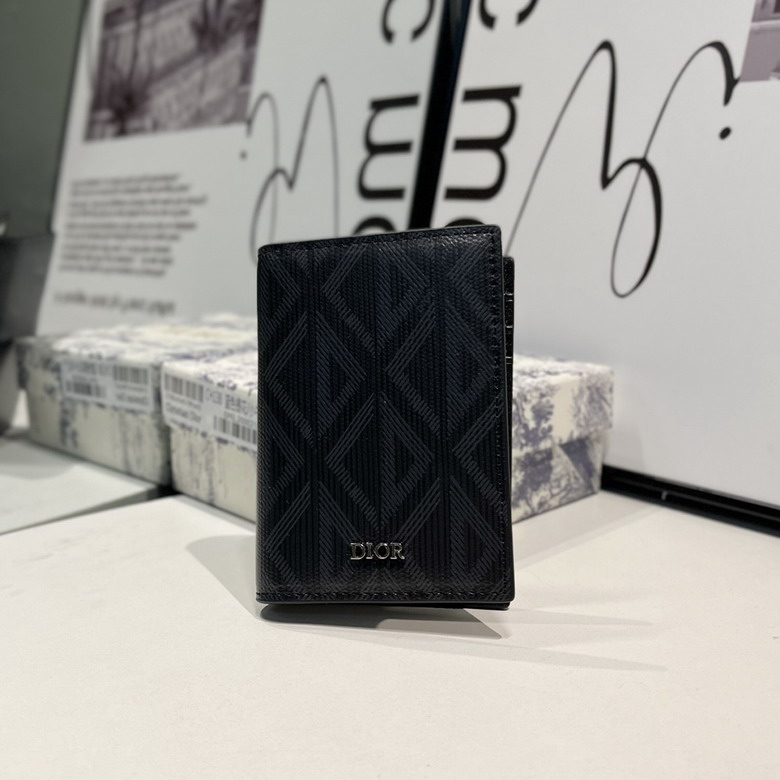 Dior CH138 8 2x11 2cm CC3_2