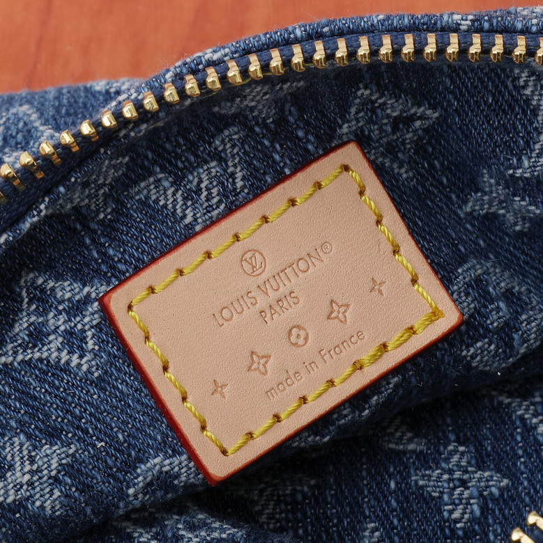 Hills Pochette M82949 20 5x6x16cm ww_6