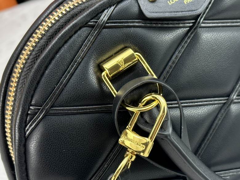 M23666 23.5X17.5X11.5cm YG 7