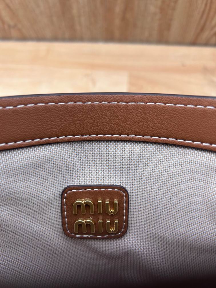 MiuMiu 616019 12.5x17.5x125cm zy_10