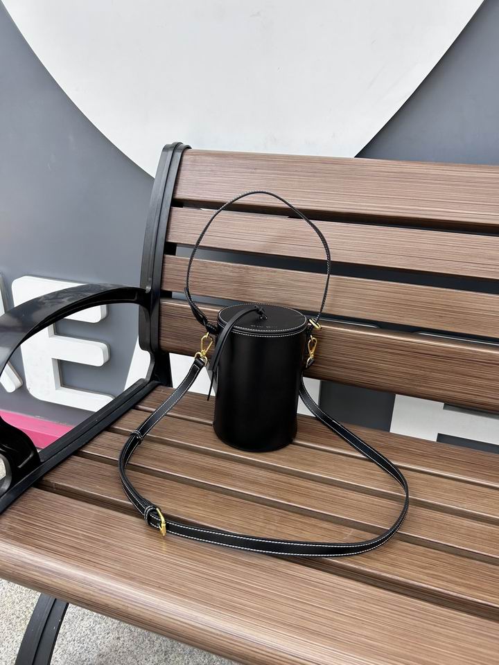 MiuMiu 616019 12.5x17.5x125cm zy1_2