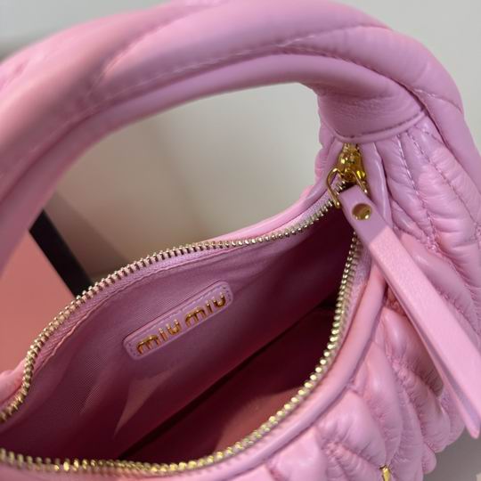 Miumiu 803 21x22x7cm zy2_7