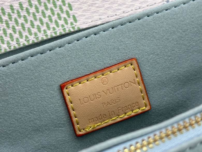 N40749 M46914 21.5X13.5X6cm YG 2色 18