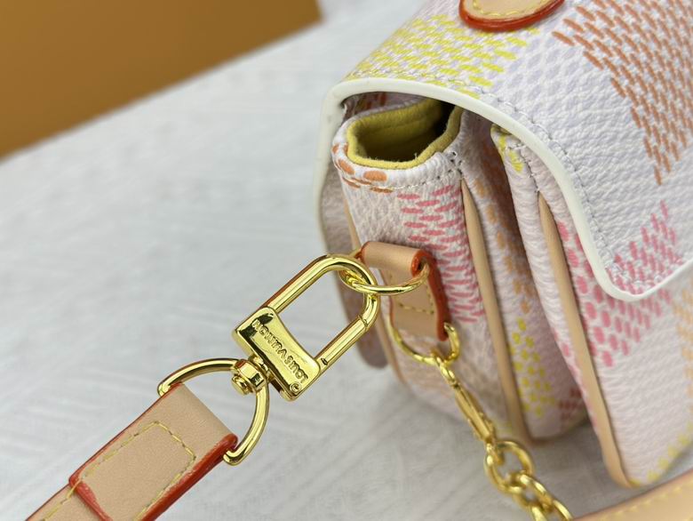 N40749 M46914 21.5X13.5X6cm YG 2色 7