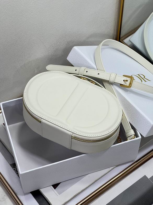 Signature 18X11X6.5cm 040507 YG 3色 16