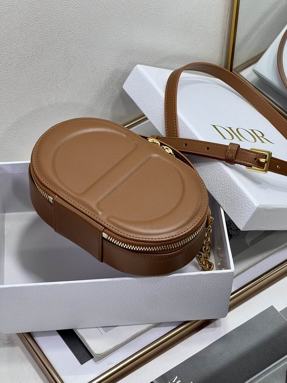 Signature 18X11X6.5cm 040507 YG 3色 22