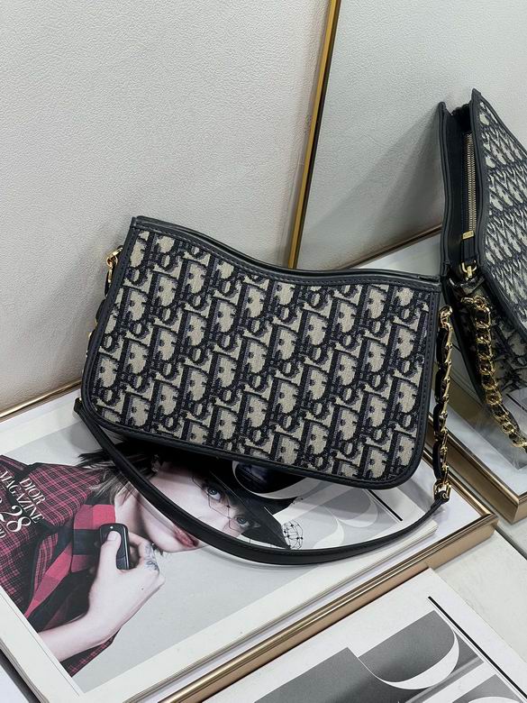 Signature Hobo 8804-1 23.5X14.5X6cm YG 3