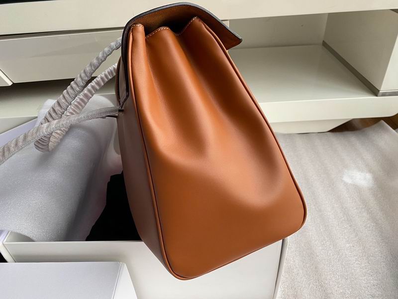 Soft 16 38x26x18 ss 05 (11)_