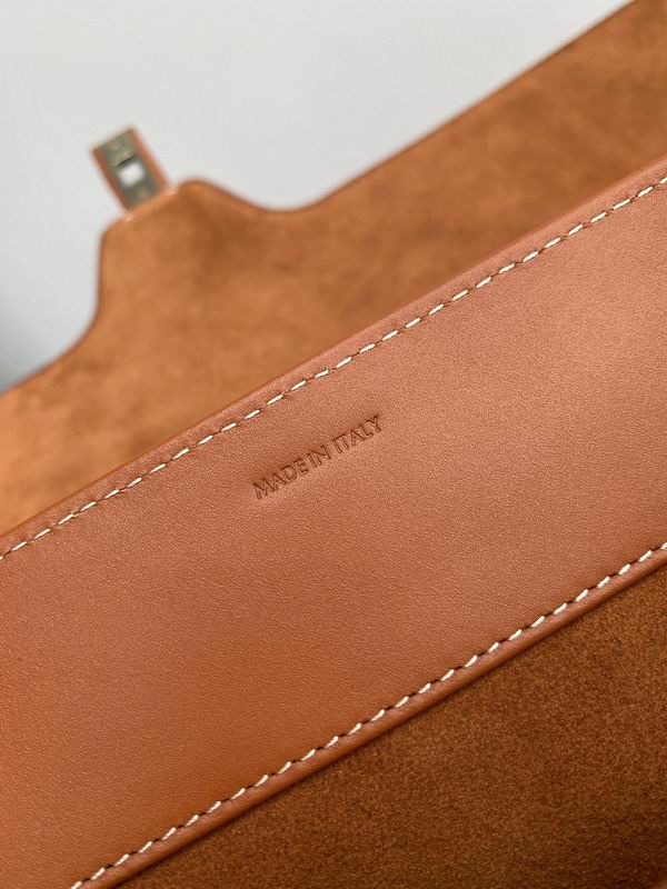 Soft 16 38x26x18 ss 05 (17)_