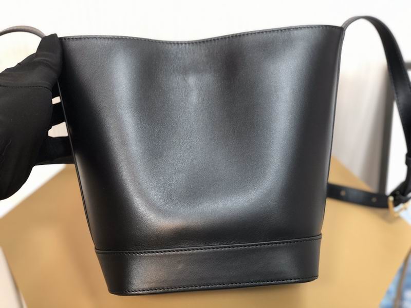 Triomphe 198243 30x22x13cm ss 03 (4)_