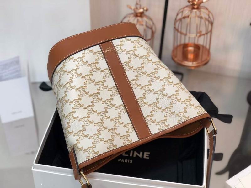 Triomphe 191132 30x22x13cm ss 20 (23)_