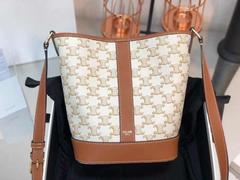 Triomphe 191132 30x22x13cm ss 20 (25)_