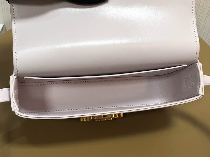 Triomphe 194143 20x10x4cm ss19 (40)_