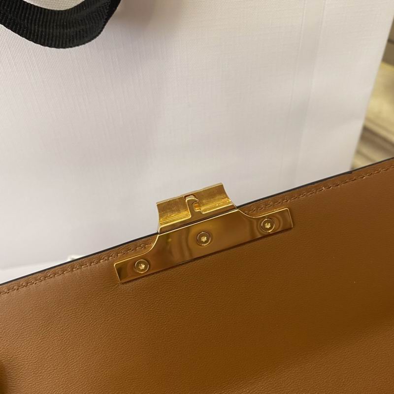 Triomphe 197993 20.5x10.5x4cm ss 38 (13)_